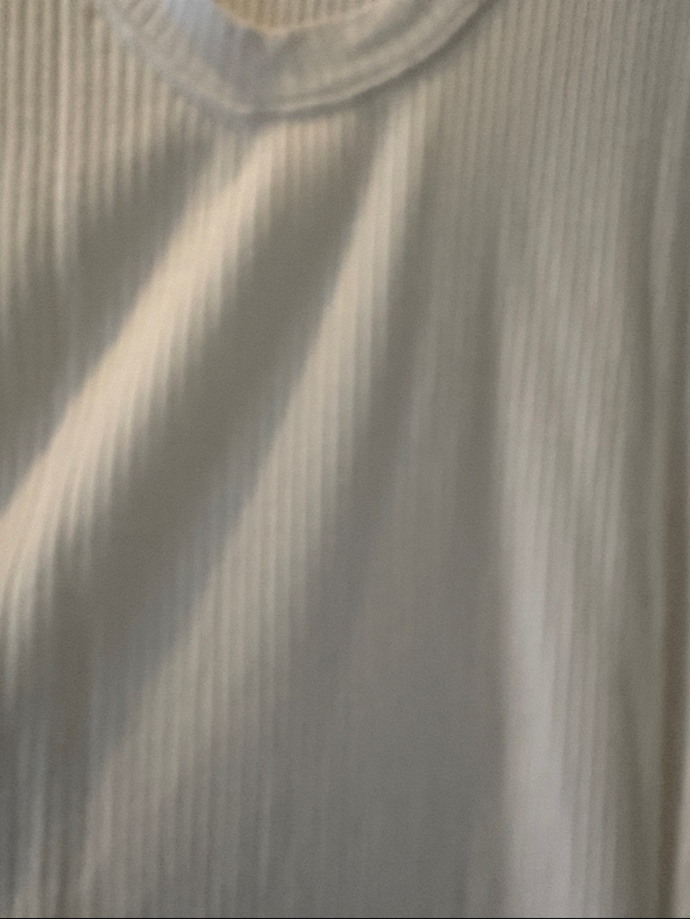 Lulu's White Ribbed Tank - Picture 3 of 6